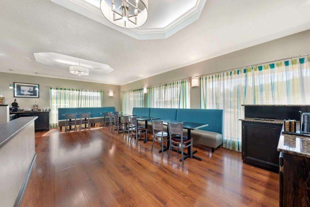 Best Western Post Oak Inn Burnet Dış mekan fotoğraf